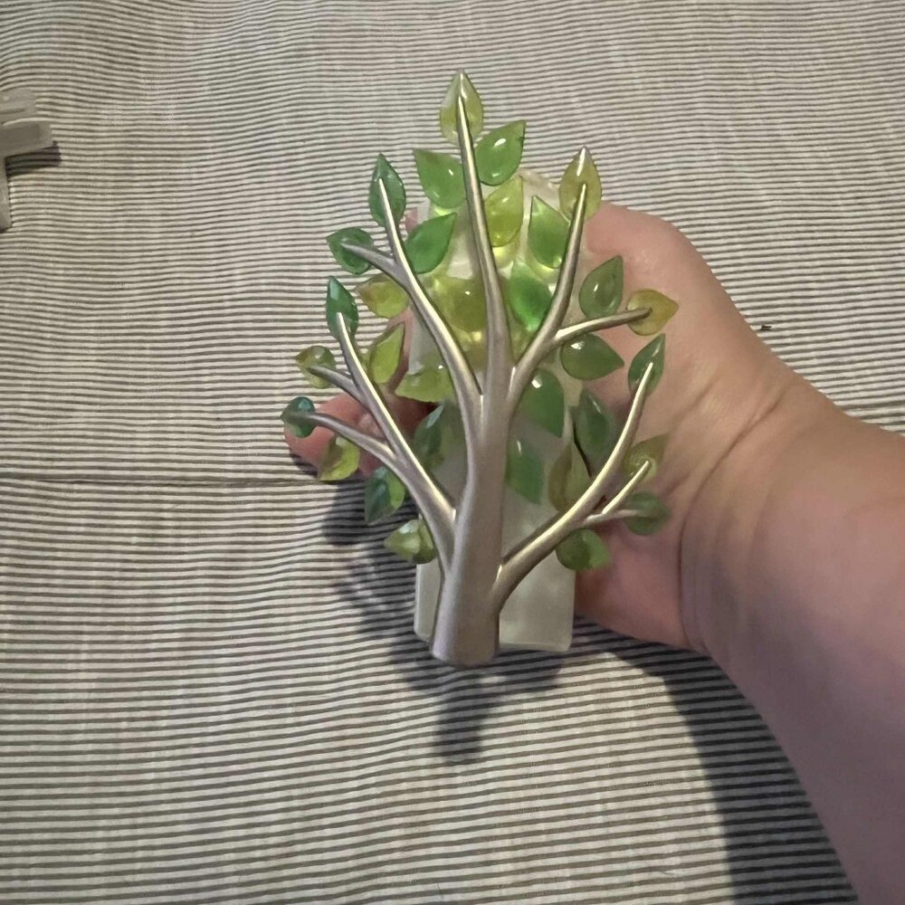 Bath & Body Works Wallflower plug in bundle - Picture 4 of 6